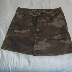 American Eagle camouflage hi rise a line skirt
